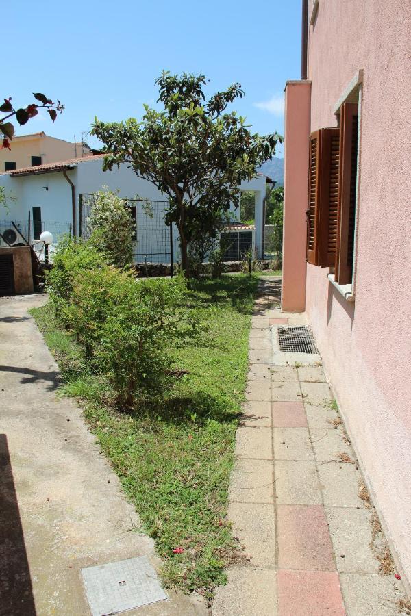 فيلا La Giara D'Ambra Garden House سان تيودورو المظهر الخارجي الصورة